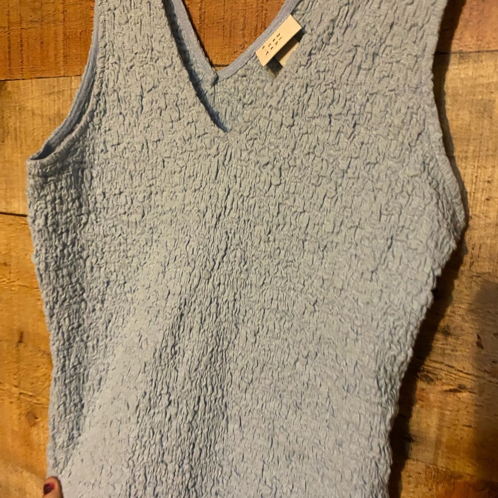 Light Blue Sleeveless Top size medium - Picture 3 of 6